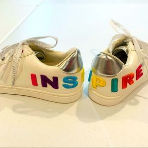 White girls shoes size 3